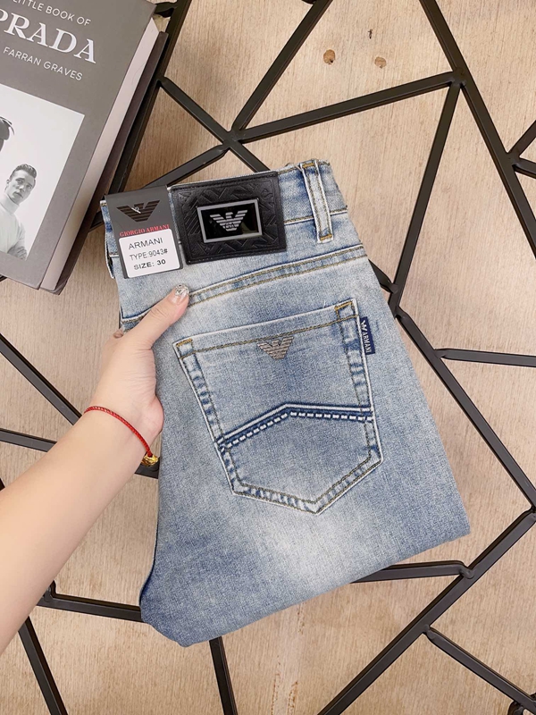 ブランドジーンズ正面デザイン